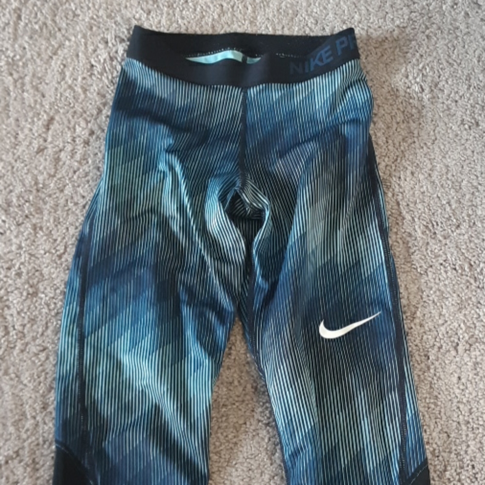 Nike Pro Crops